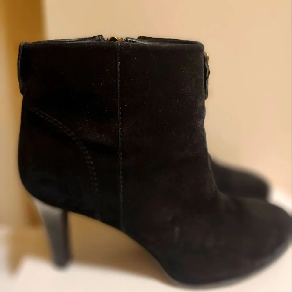 Tory Burch Luxe Black Suede Gold Zip Stiletto Ankle Boots Size 8 Retail $450